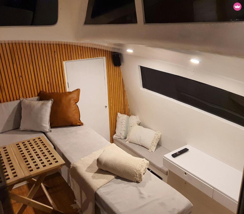 Отель Barco Casa Catamara Sleepandboat Фару Экстерьер фото