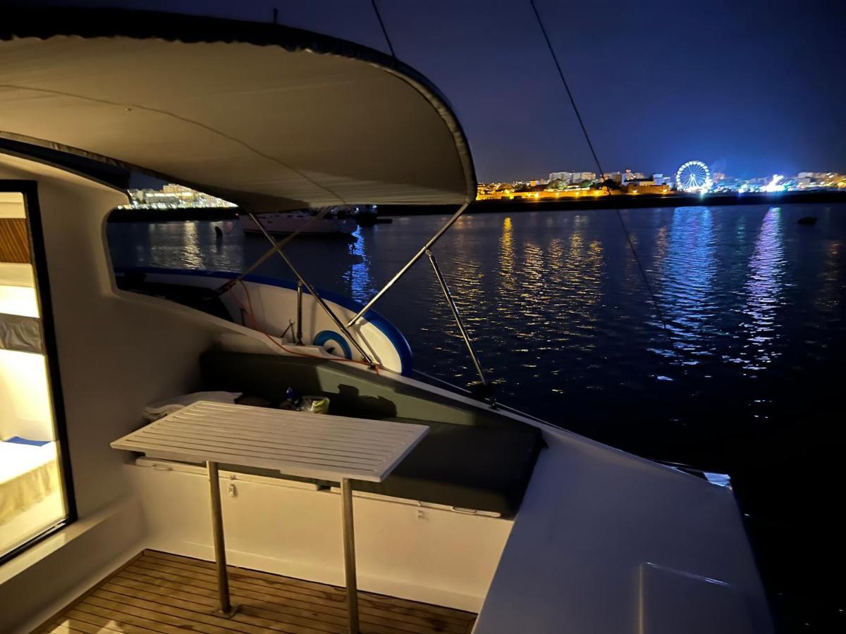 Отель Barco Casa Catamara Sleepandboat Фару Экстерьер фото