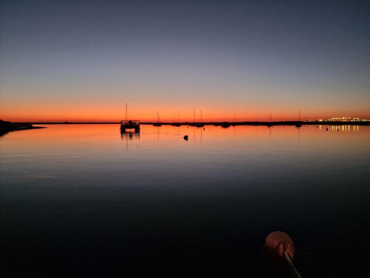 Отель Barco Casa Catamara Sleepandboat Фару Экстерьер фото